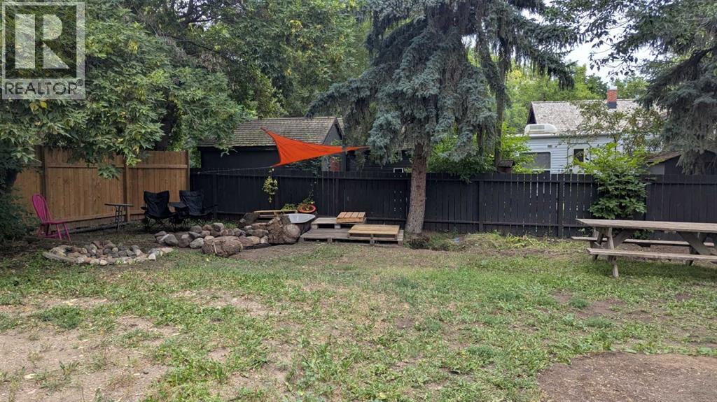 5028 52 Street - 20
