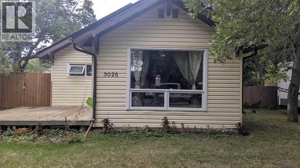 5028 52 Street - 27