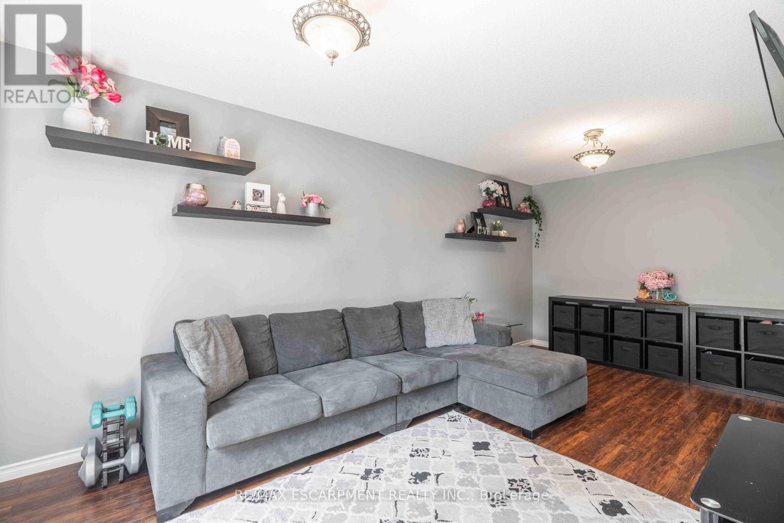 54 SELKIRK STREET - Image 13
