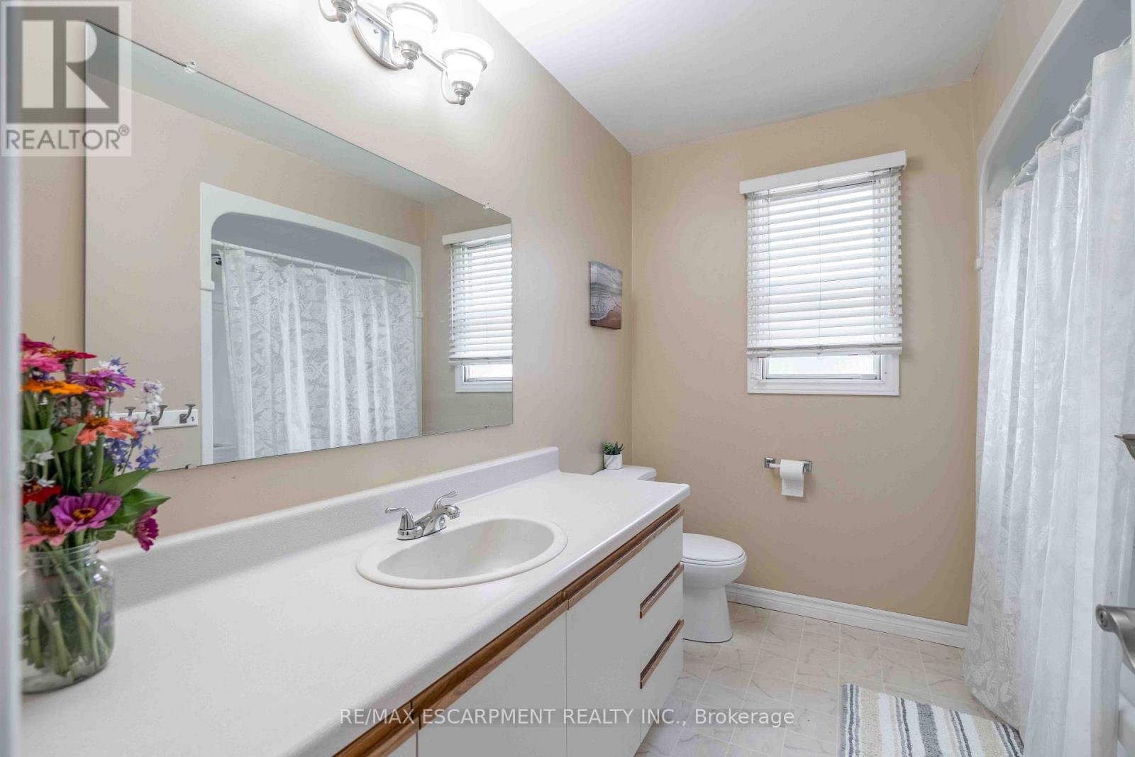 54 SELKIRK STREET - Image 27