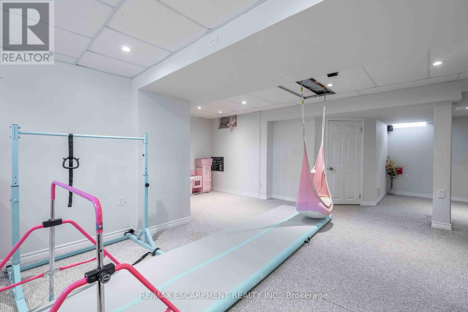54 SELKIRK STREET - Image 36