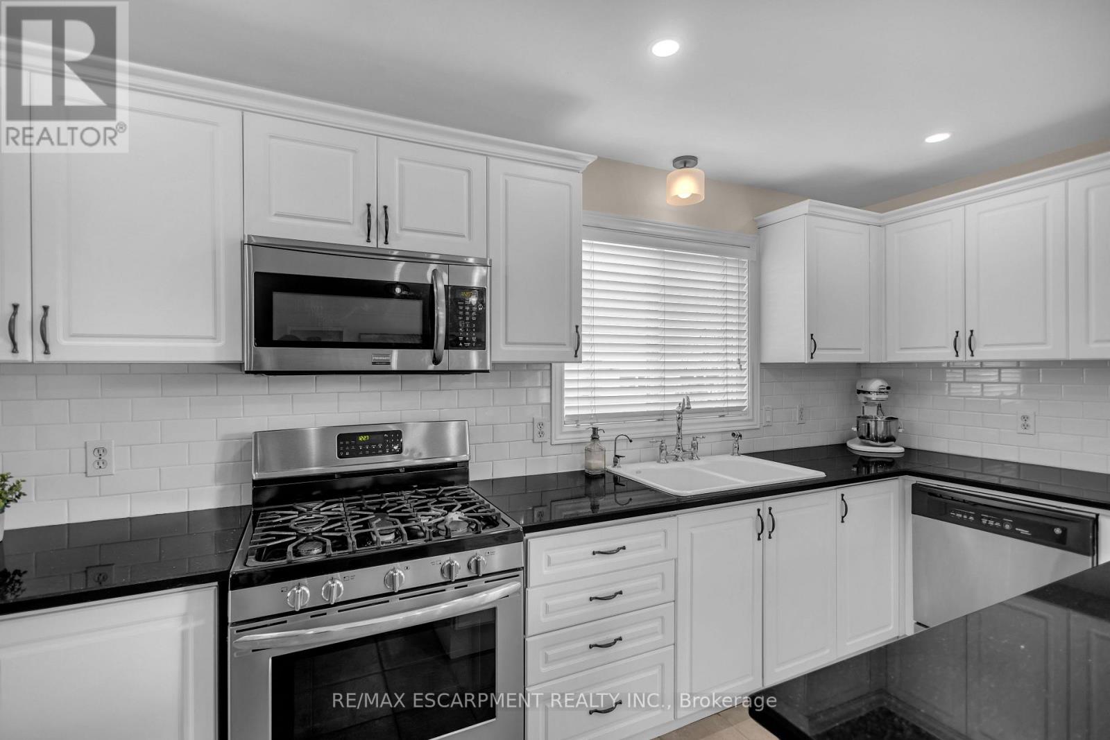 65 THISTLEMOOR DRIVE - 21