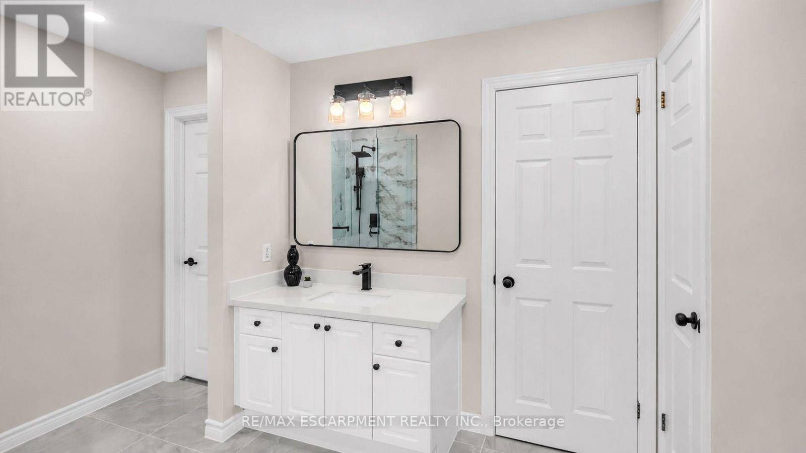 65 THISTLEMOOR DRIVE - 28