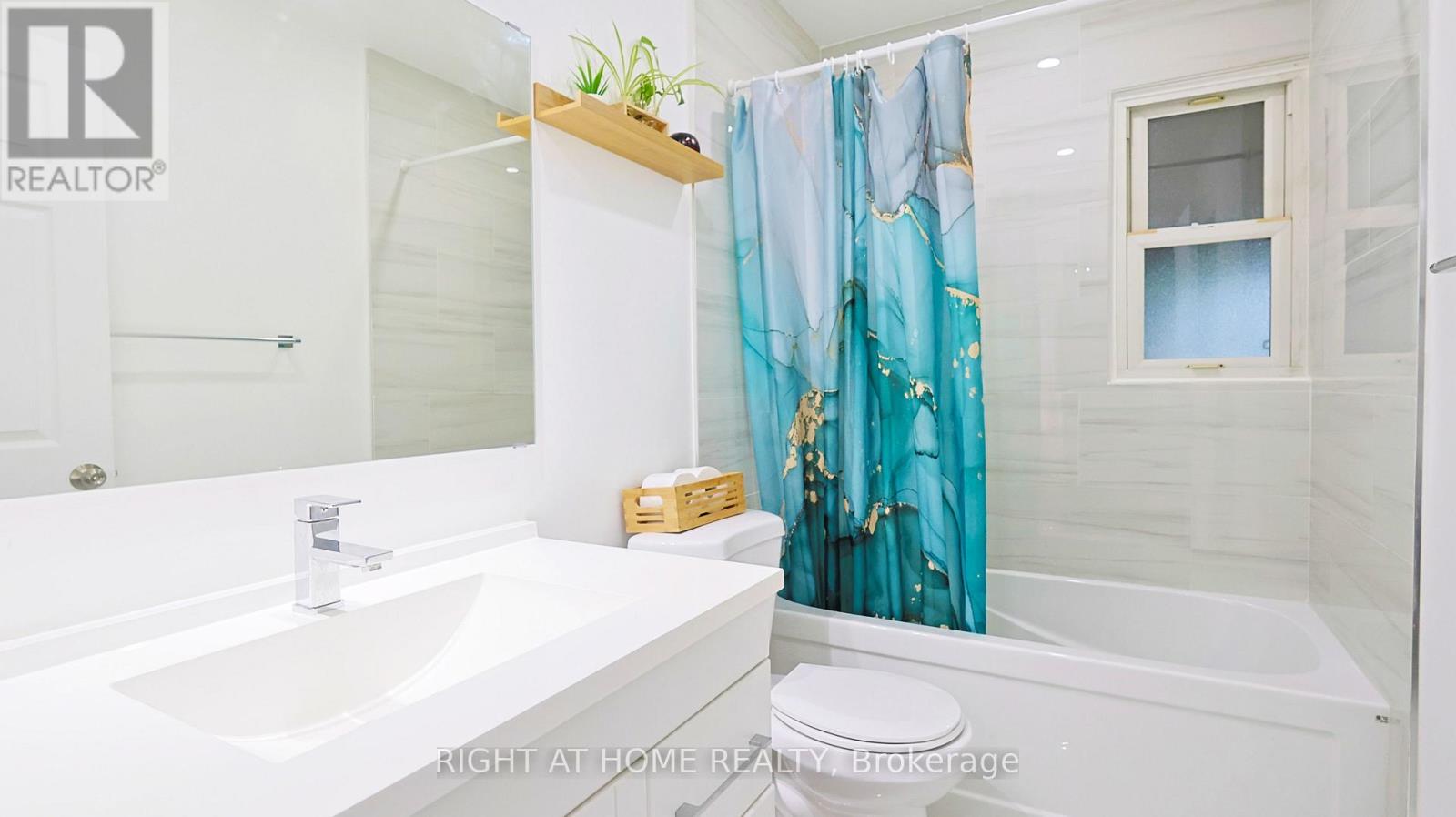 82 NORMANHURST AVENUE - 19