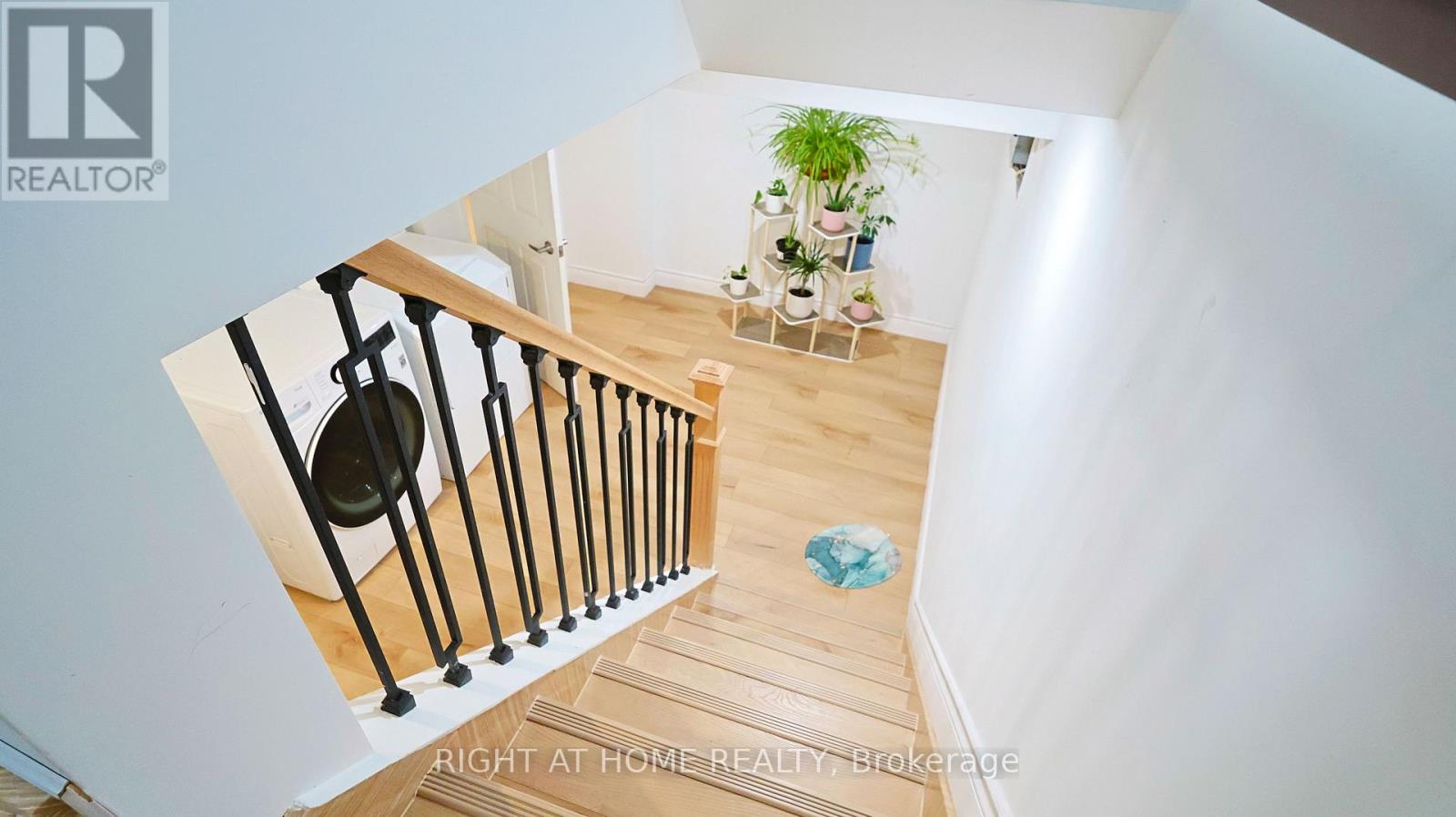 82 NORMANHURST AVENUE - 31