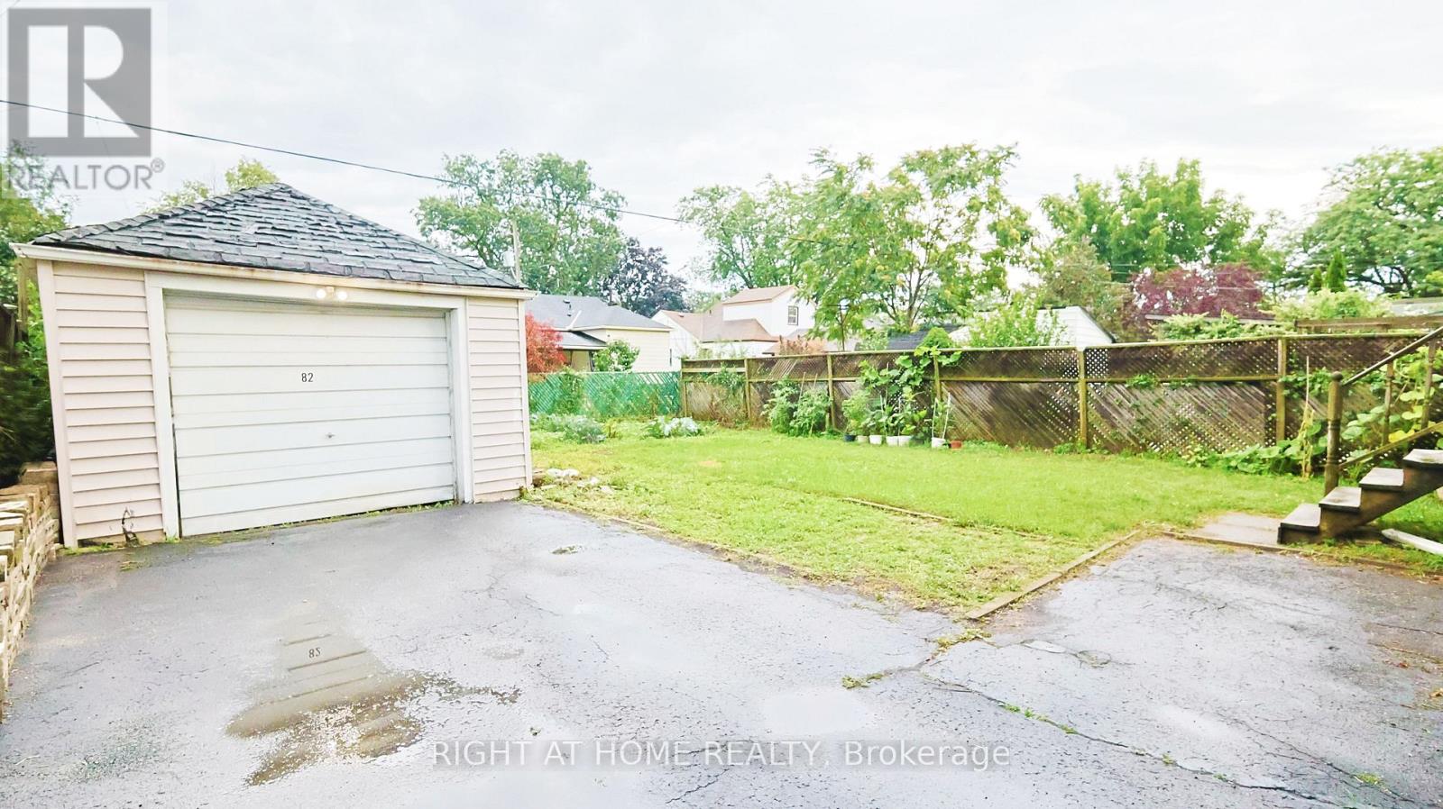 82 NORMANHURST AVENUE - 47