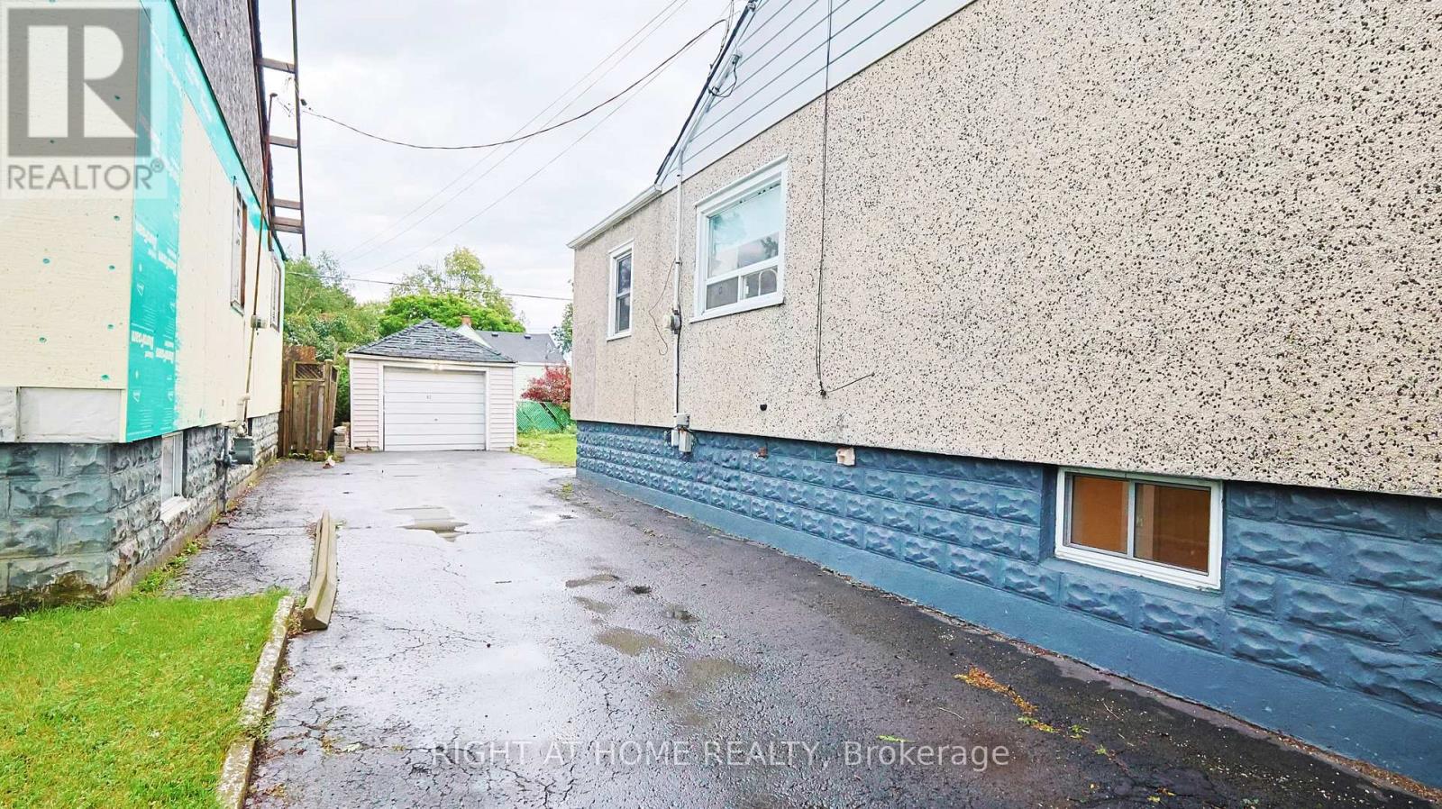 82 NORMANHURST AVENUE - 48