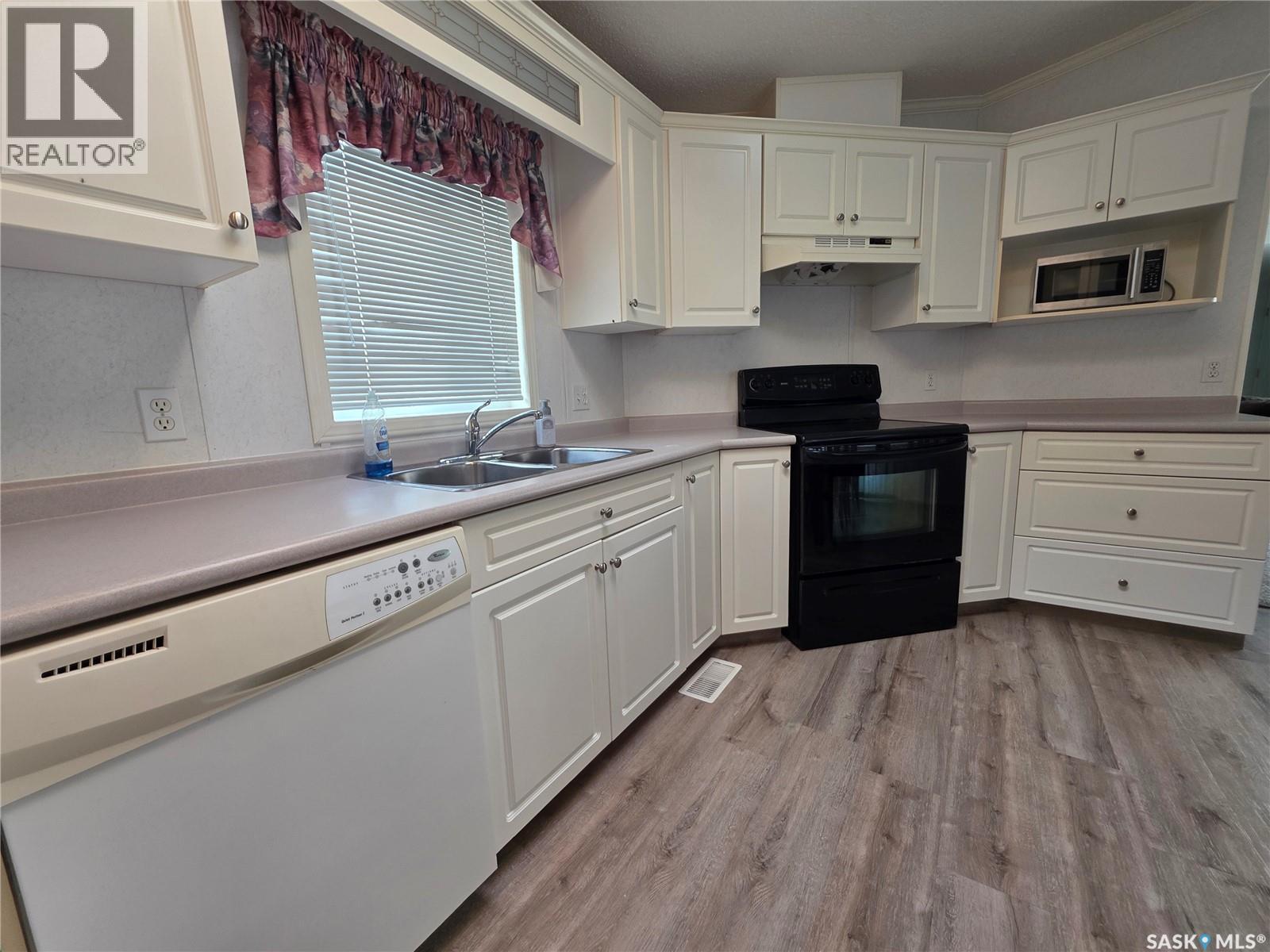 63 Prairie Sun COURT - 4