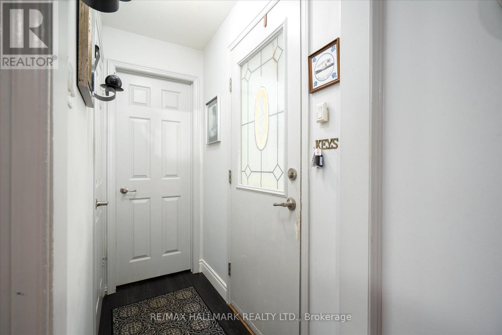 6 SEYMOUR STREET S - 6
