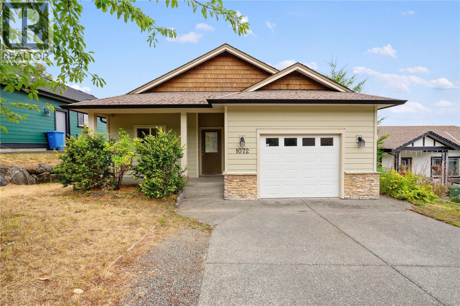 1072 Fitzgerald Rd - 1