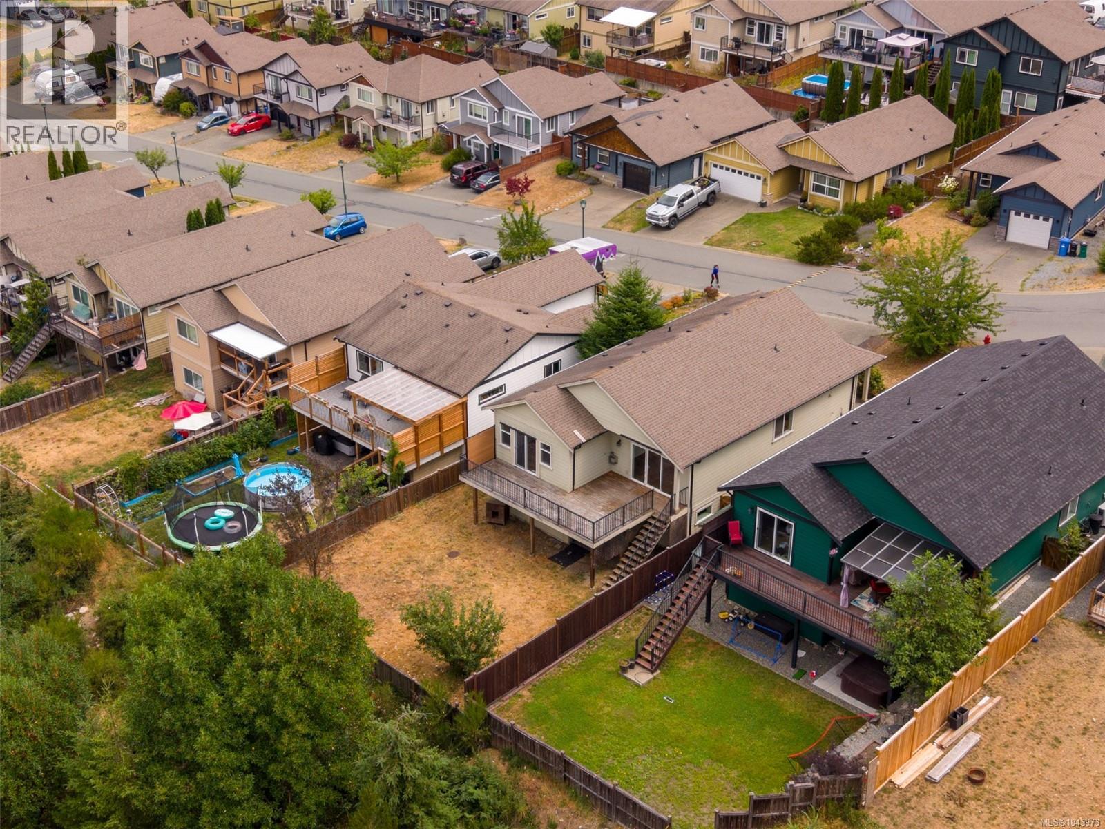1072 Fitzgerald Rd - 55