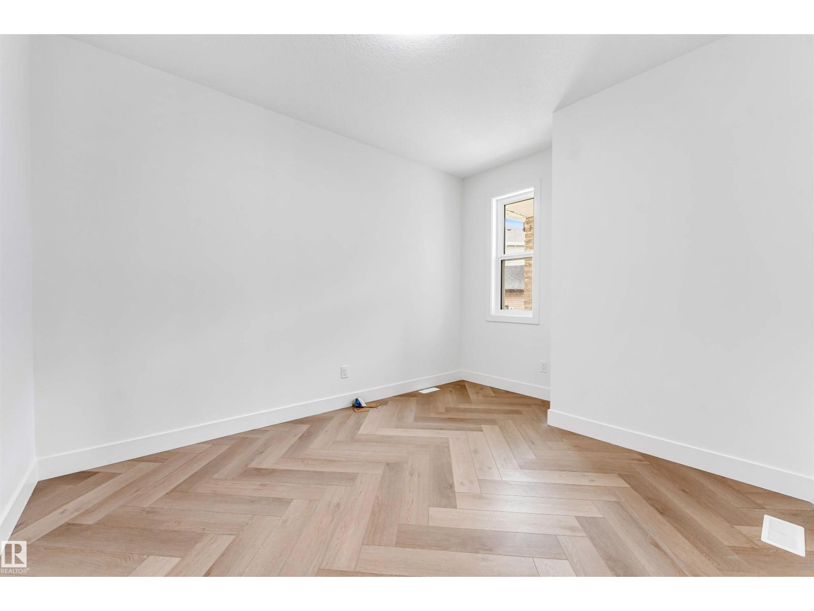 4006 35 ST - 12