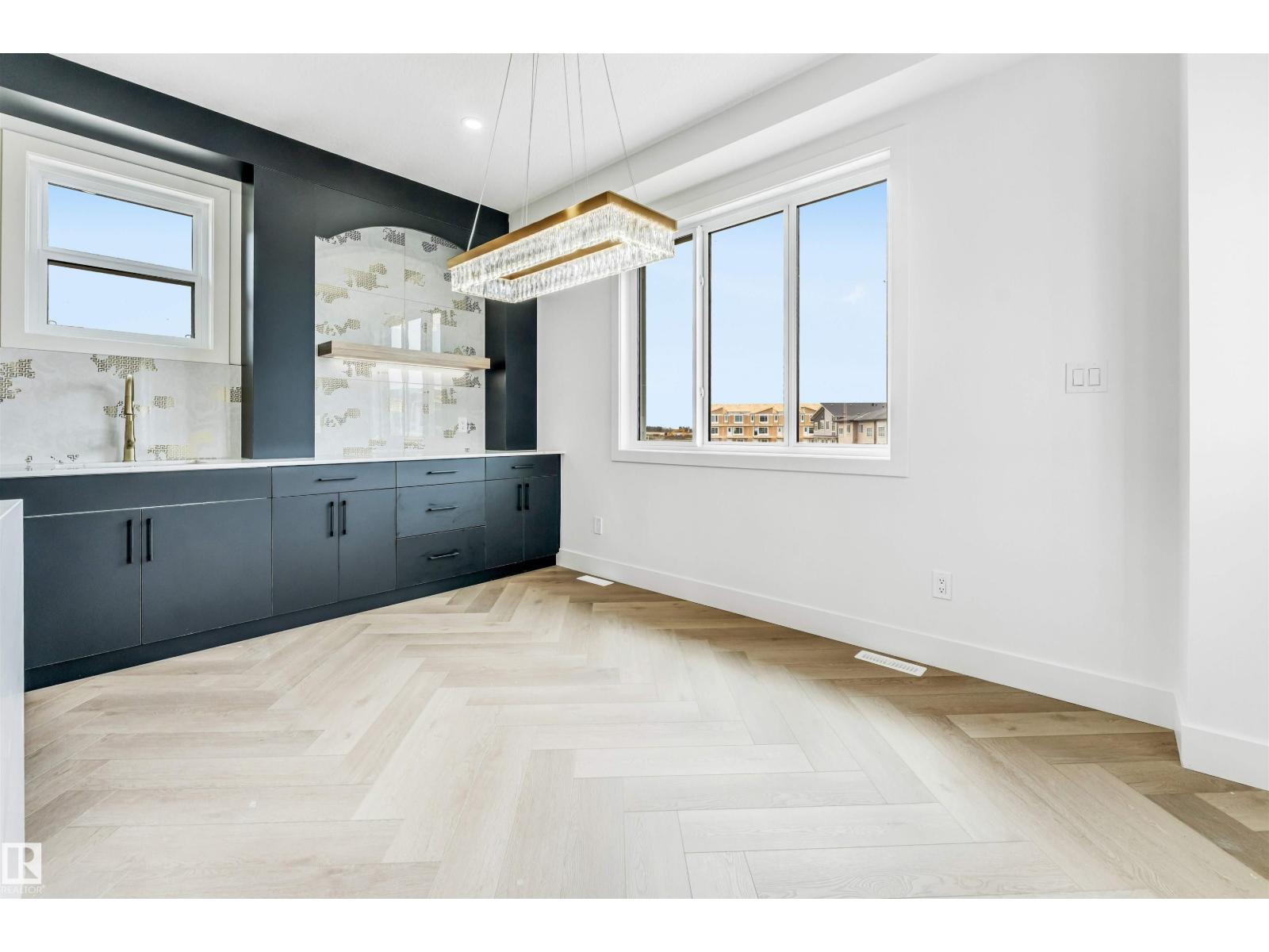 4006 35 ST - 23