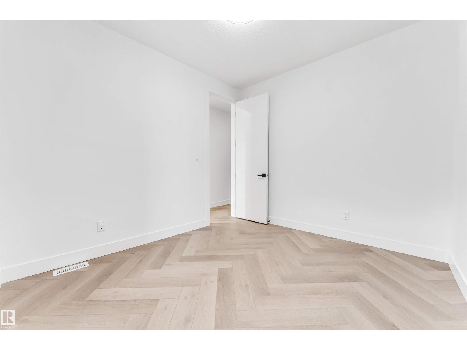 4006 35 ST - 13