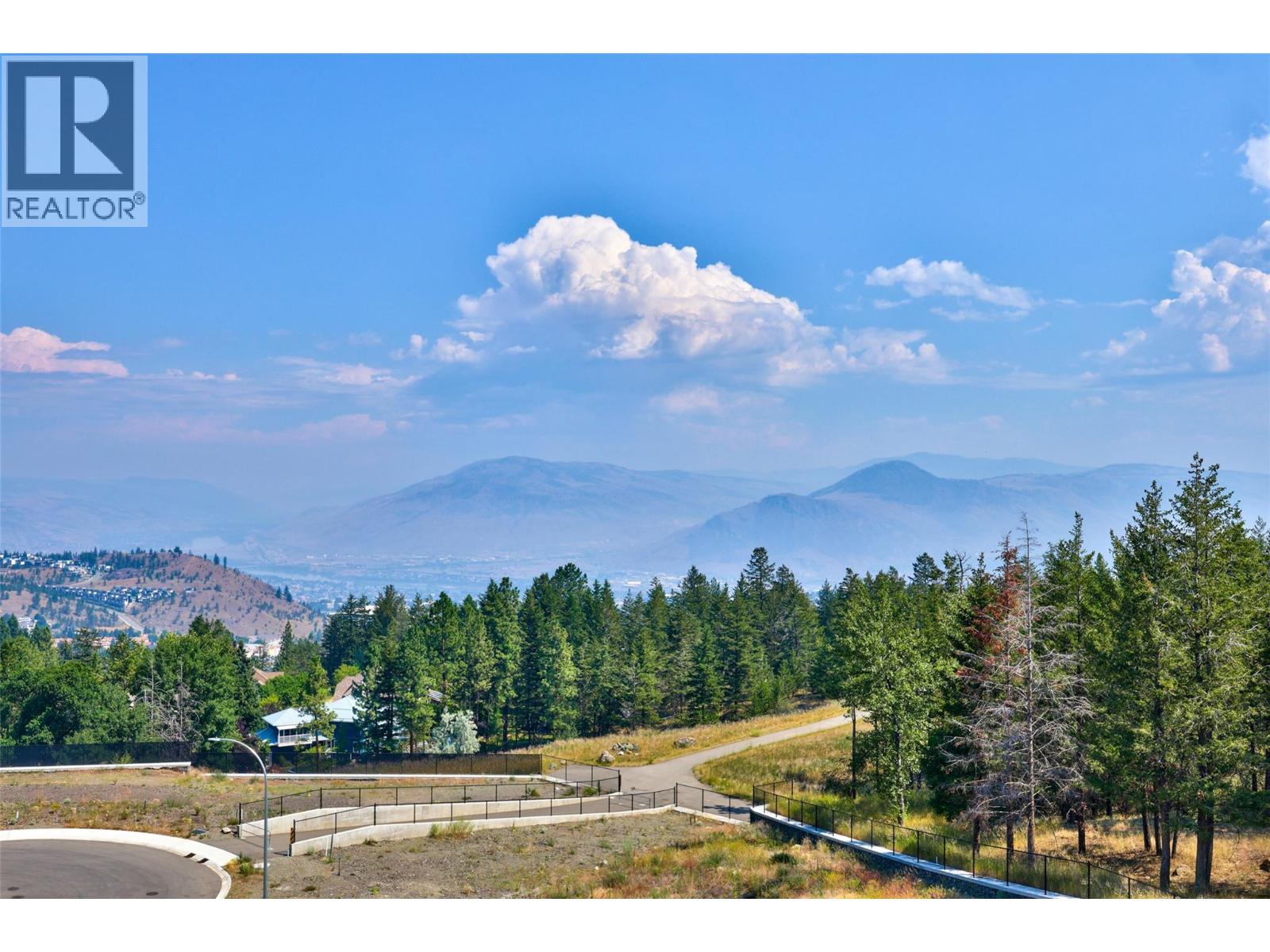 2140 LINFIELD Drive - 23