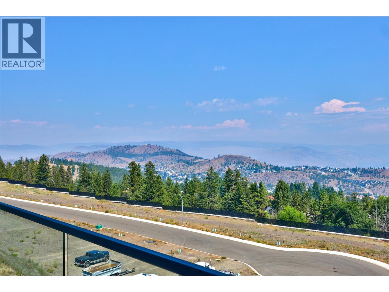 2140 LINFIELD Drive - 24