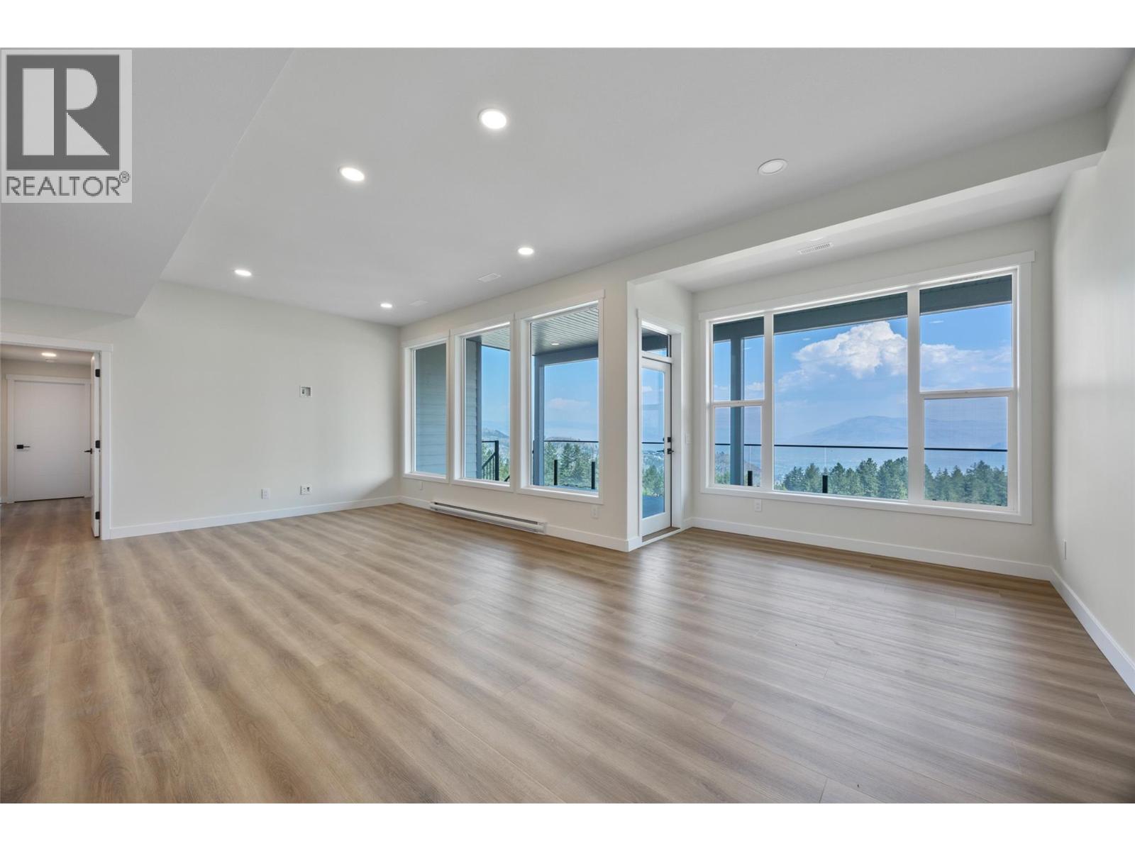 2140 LINFIELD Drive - 37