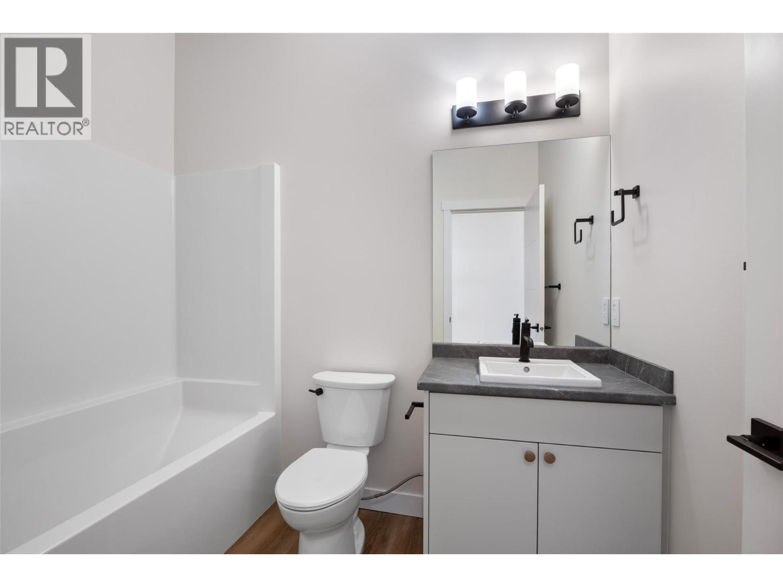 2140 LINFIELD Drive - 41