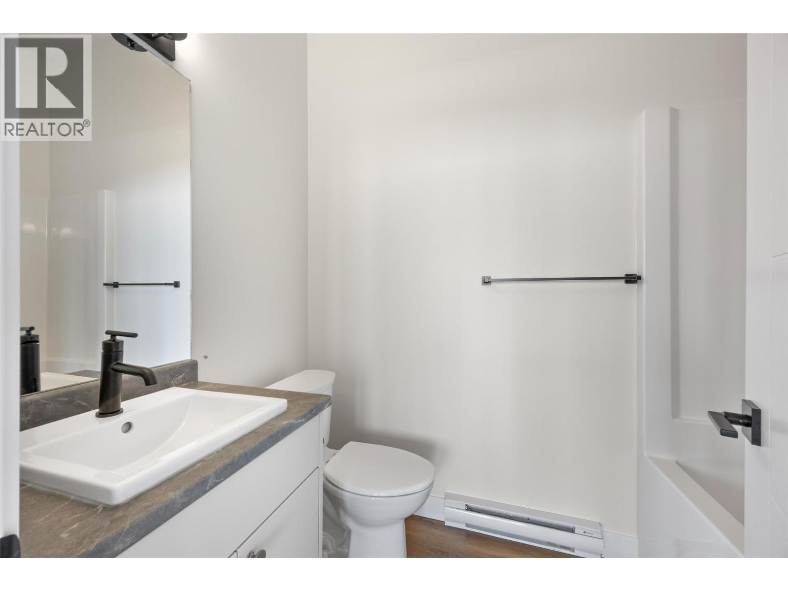 2140 LINFIELD Drive - 53