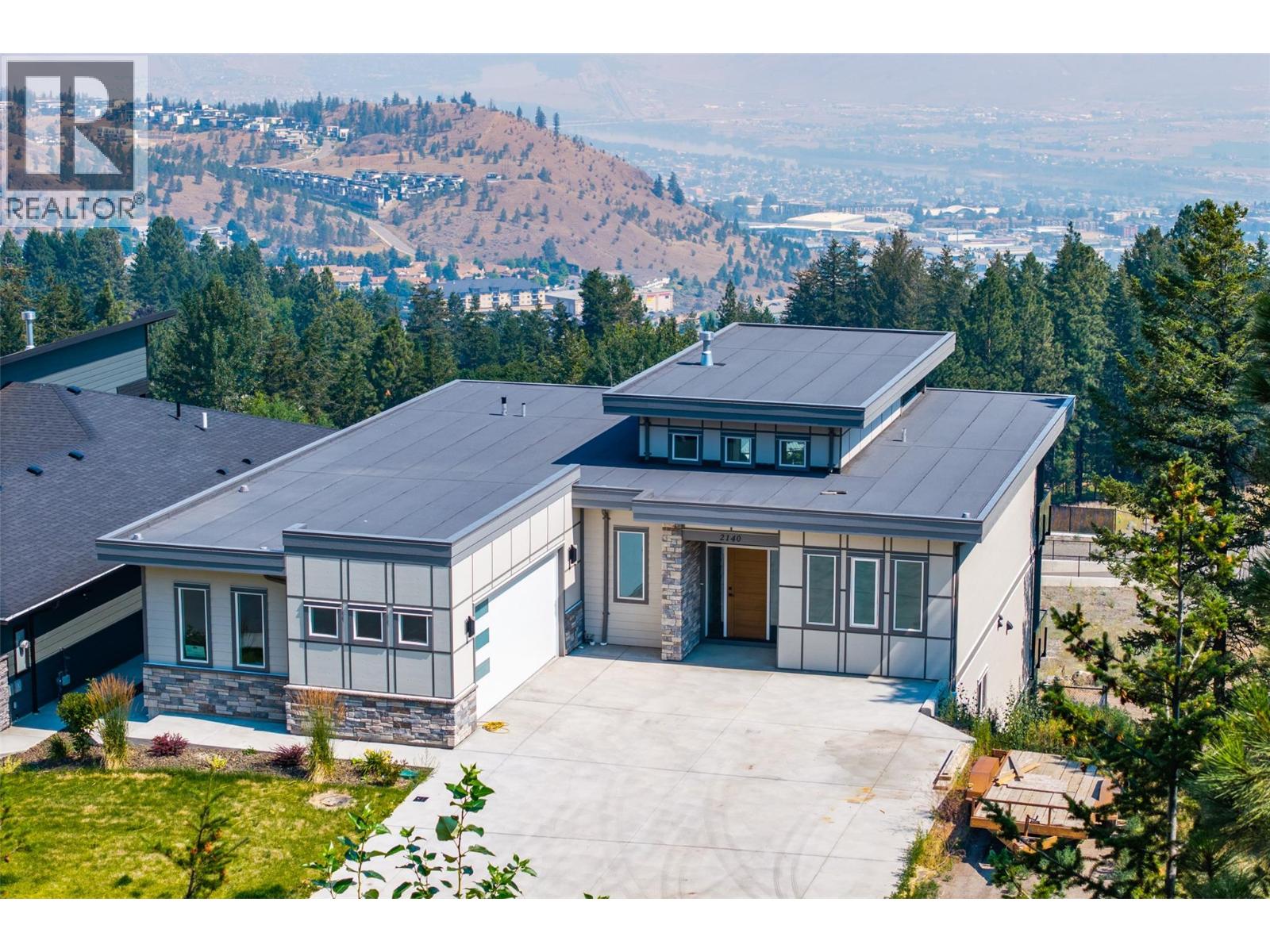2140 LINFIELD Drive - 60