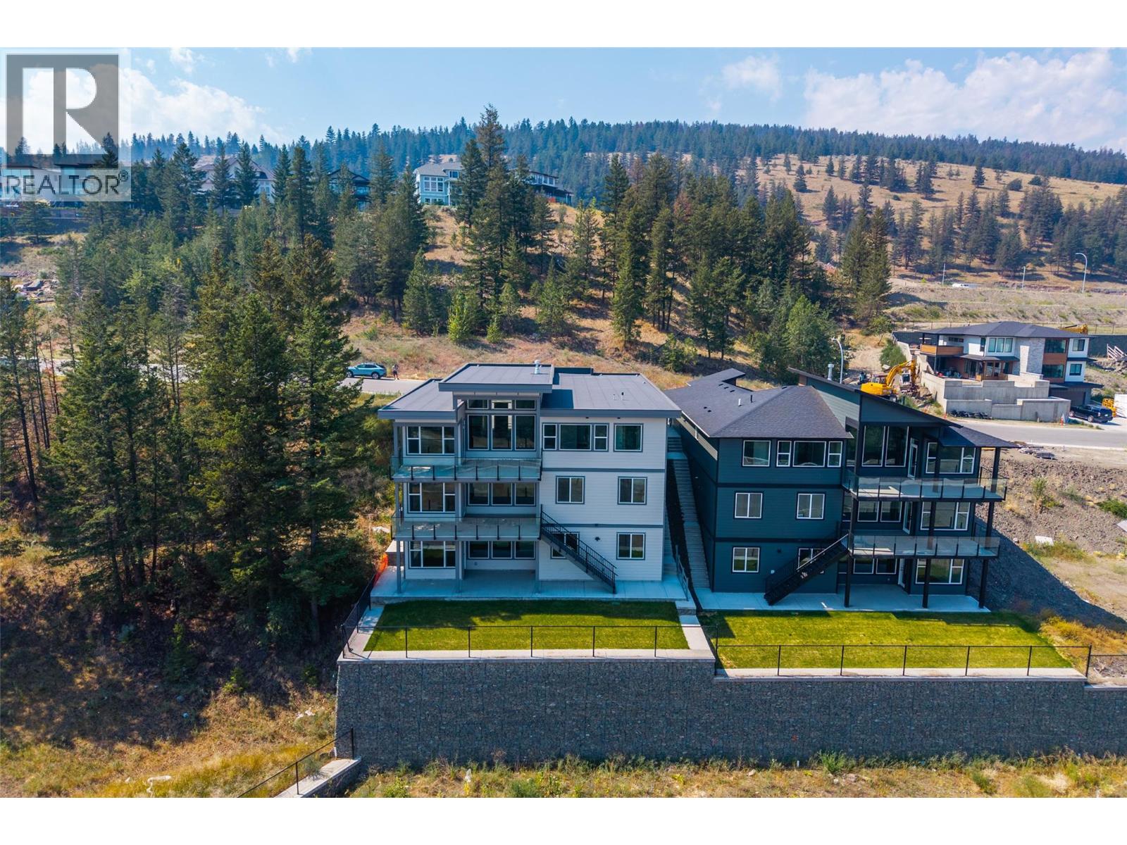 2140 LINFIELD Drive - 67