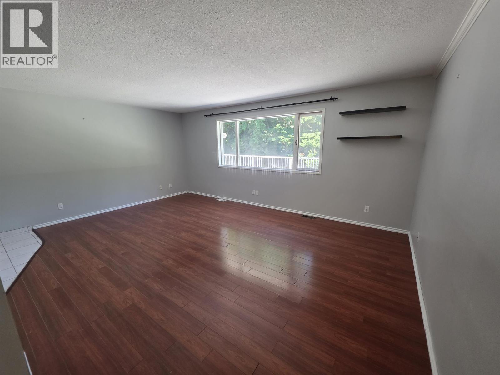 2421 KROYER AVENUE, Terrace — photo 3