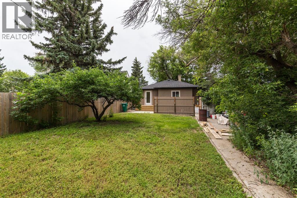 1803 5A Avenue N - 18