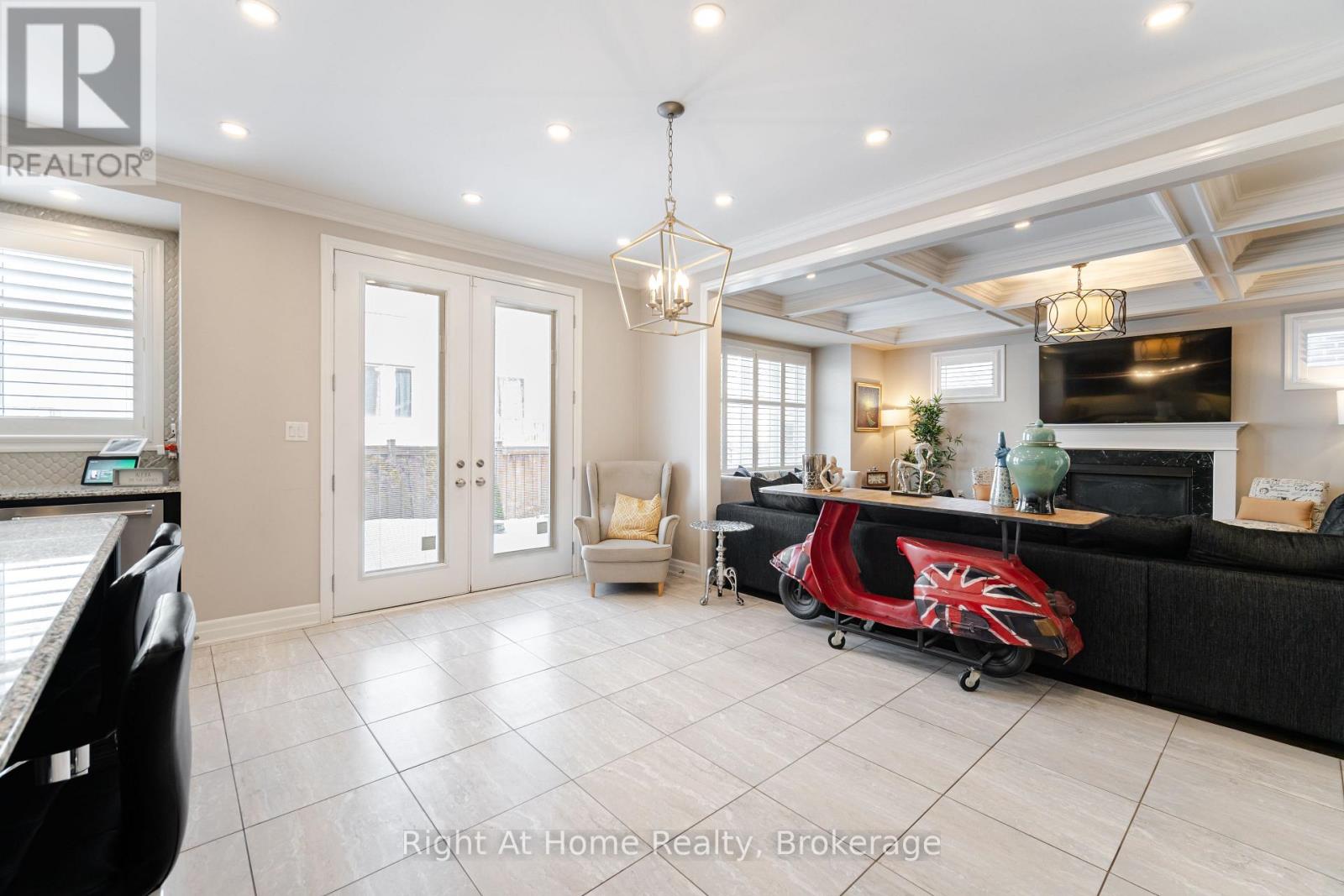 3318 CHARLES BIGGAR DRIVE - 12