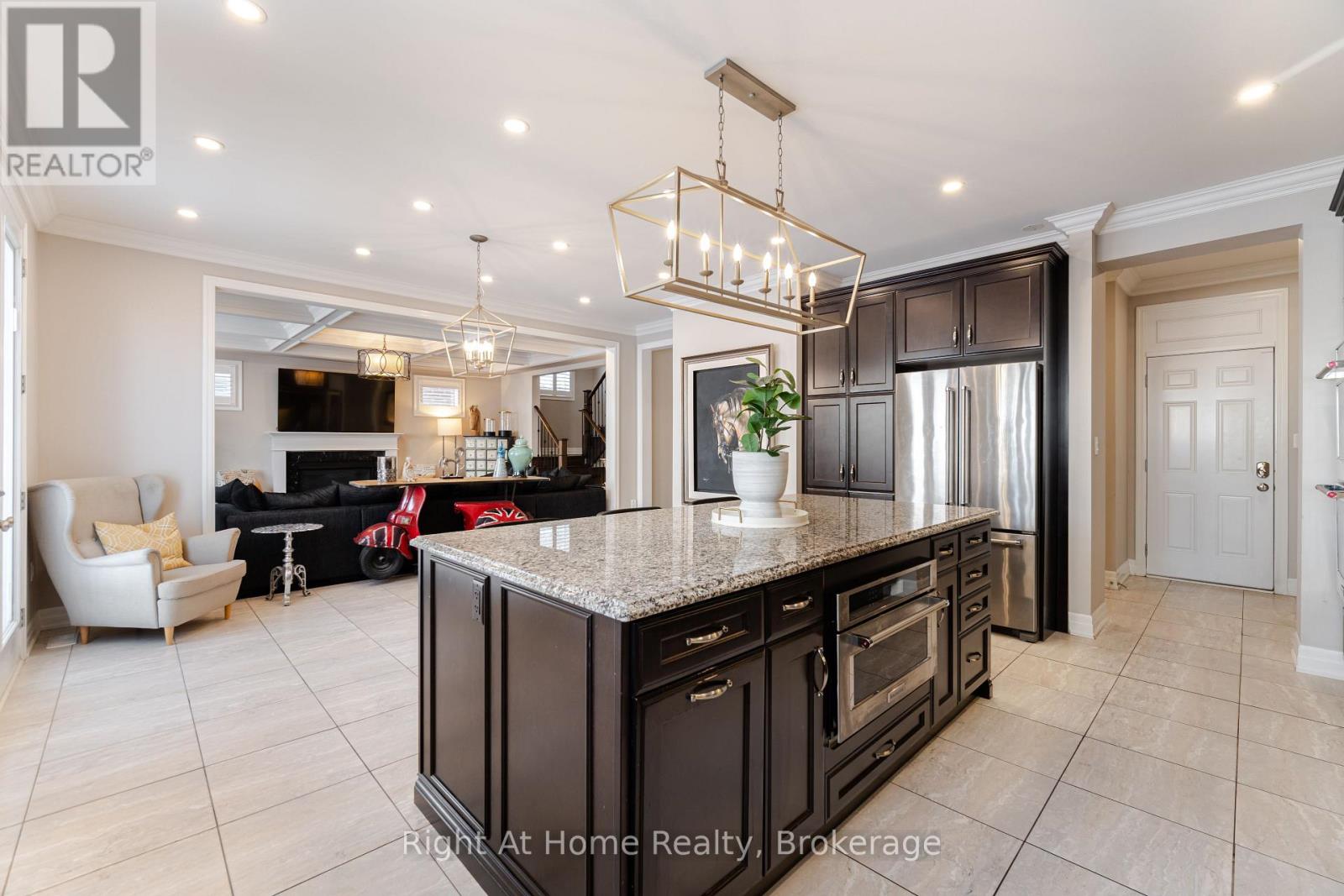 3318 CHARLES BIGGAR DRIVE - 16