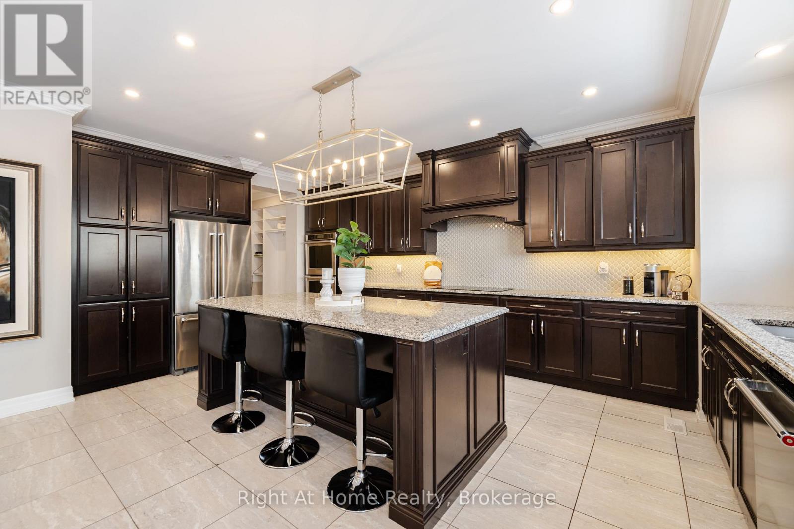 3318 CHARLES BIGGAR DRIVE - 14