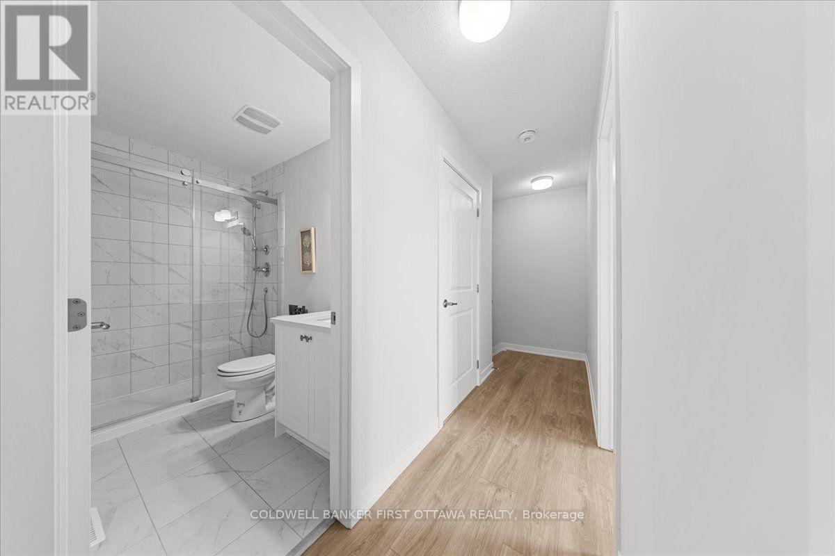 210 PARNIAN PRIVATE - 17