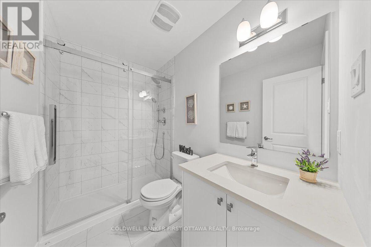 210 PARNIAN PRIVATE - 24