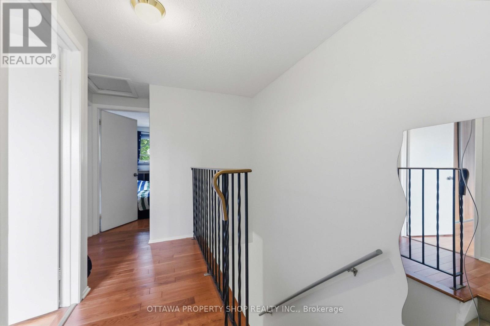 #32 3333 MCCARTHY ROAD - 11