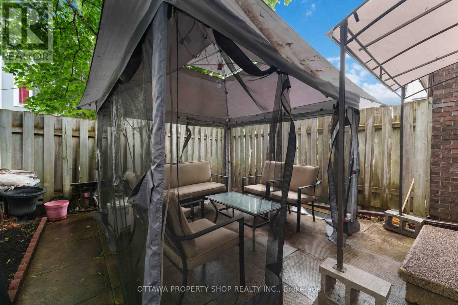 #32 3333 MCCARTHY ROAD - 22