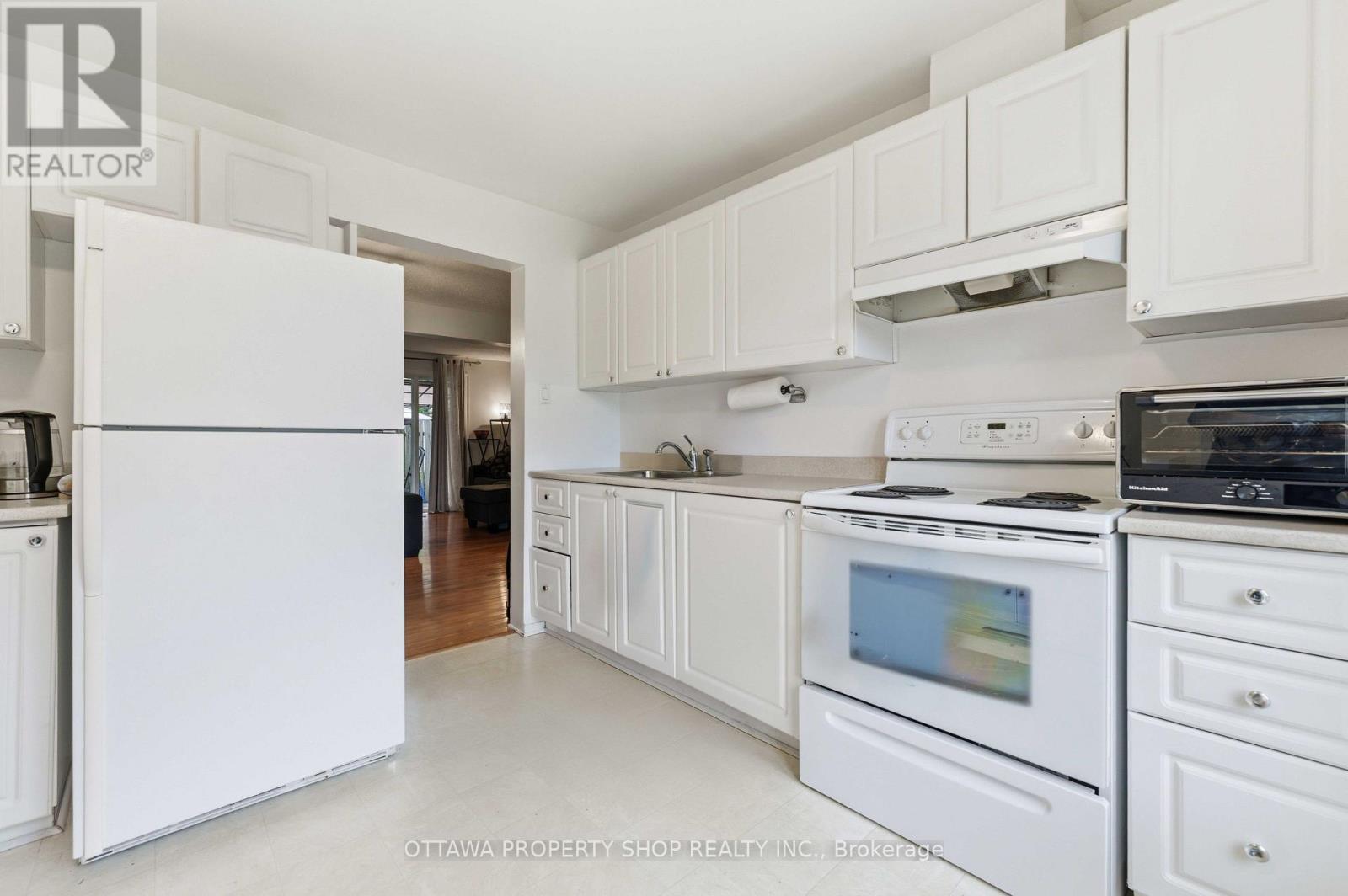 #32 3333 MCCARTHY ROAD - 8