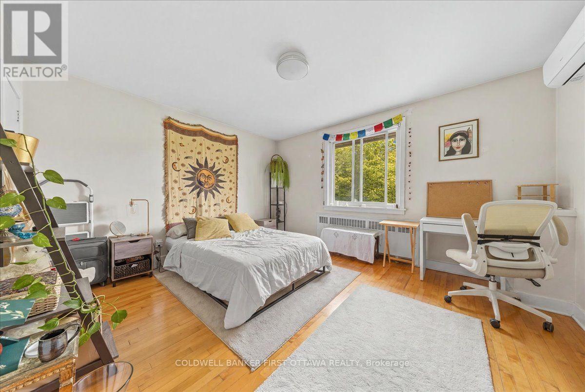 20 PRIMROSE AVENUE - 12