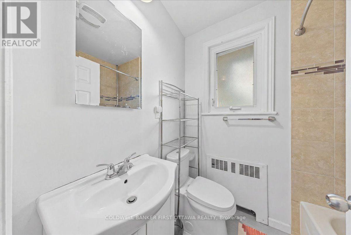 20 PRIMROSE AVENUE - 13