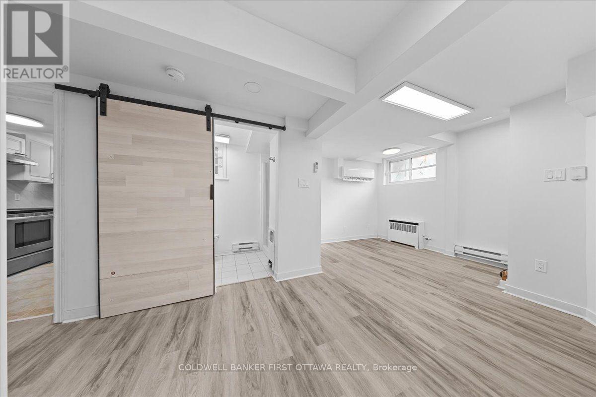 20 PRIMROSE AVENUE - 22