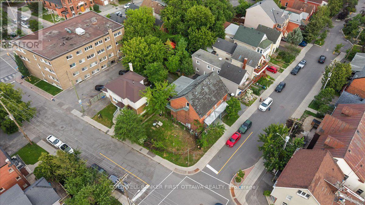 20 PRIMROSE AVENUE - 32