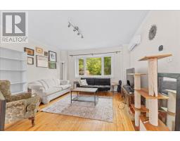 Kitchen - 20 Primrose Avenue, Ottawa, ON K1R6L6 Photo 9