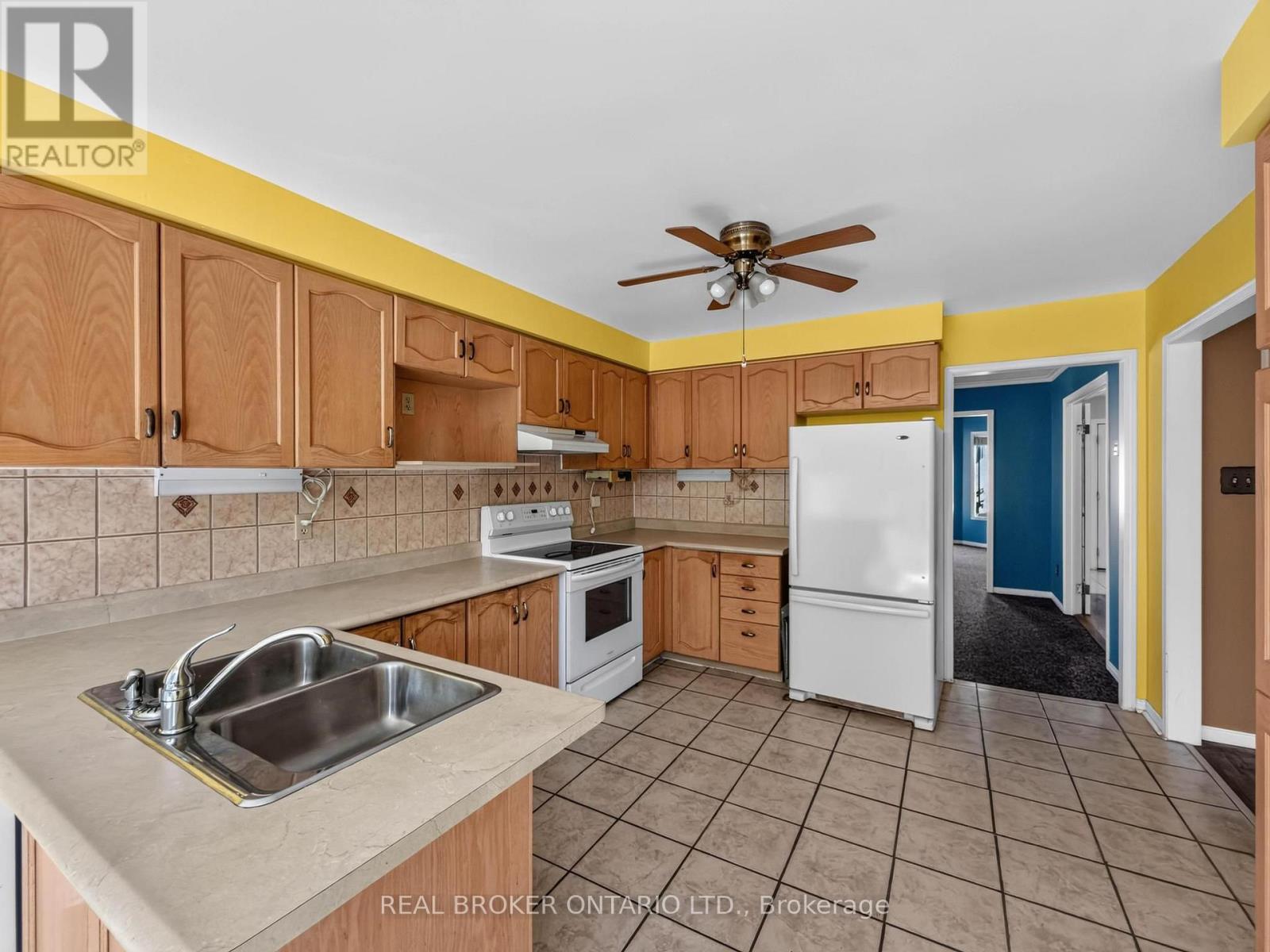 60 ATTWOOD DRIVE - 14