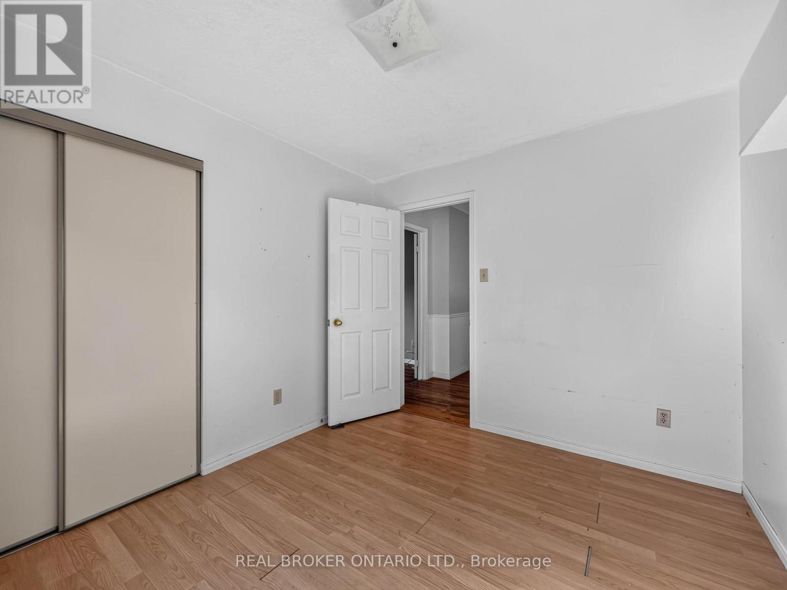 60 ATTWOOD DRIVE - 25