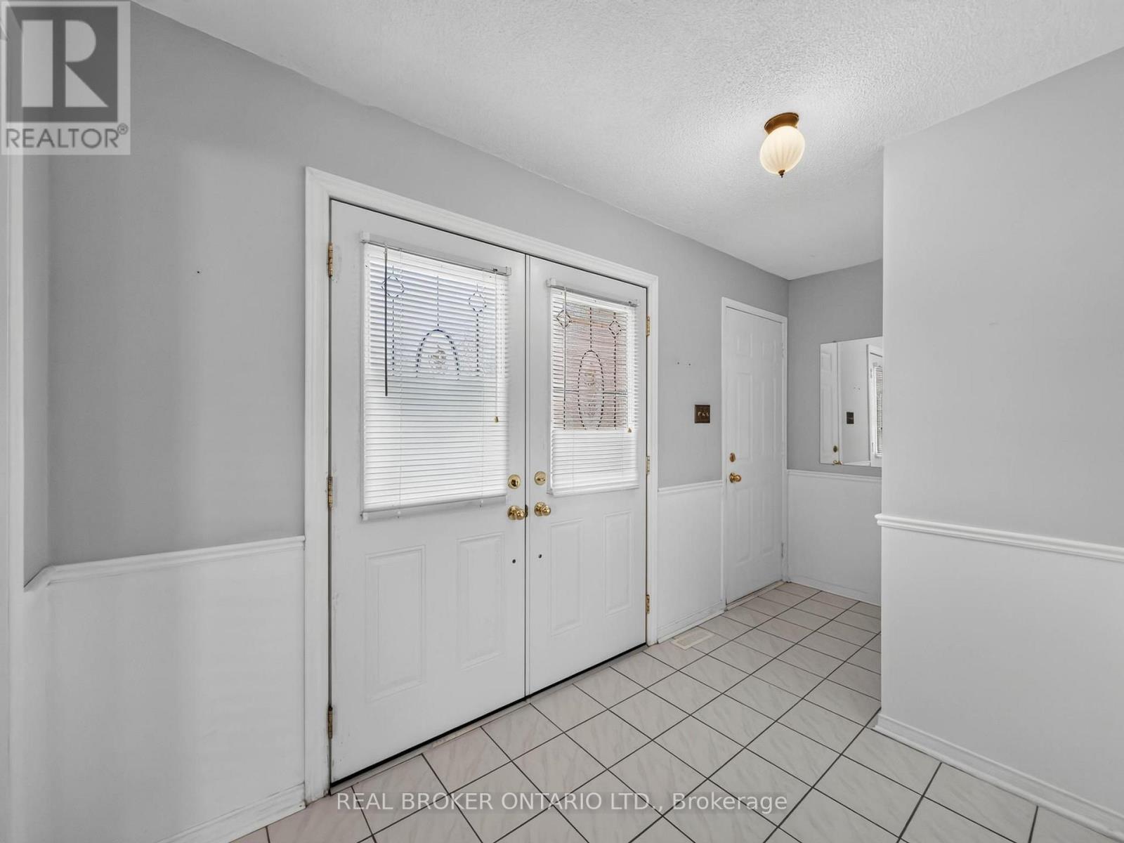 60 ATTWOOD DRIVE - 4