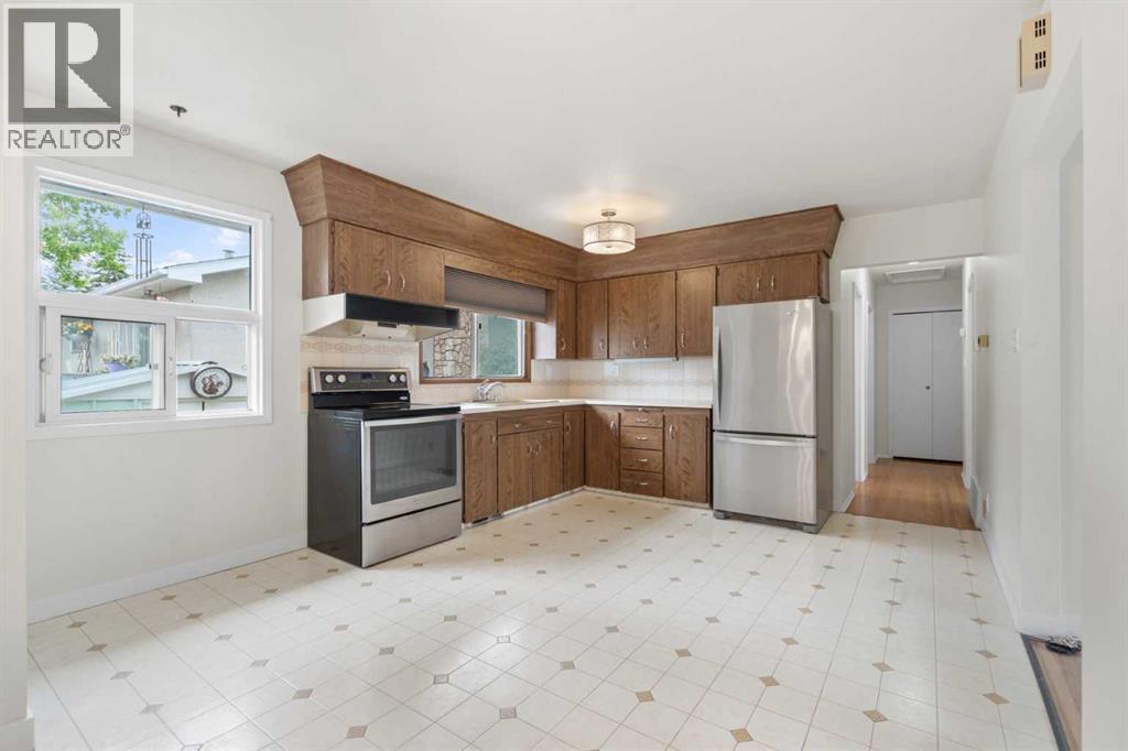 6215 Thorncliffe Drive NW - 9