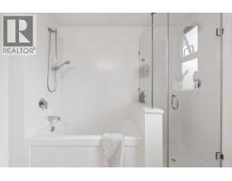 211 625 E 3rd Street, North Vancouver, BC V7L1G6 Photo 19
