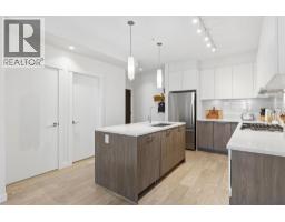 211 625 E 3rd Street, North Vancouver, BC V7L1G6 Photo 9
