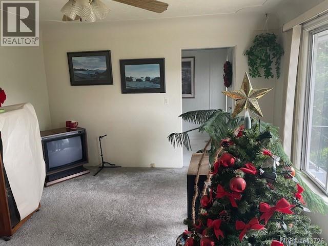 2684 5th Ave - 16