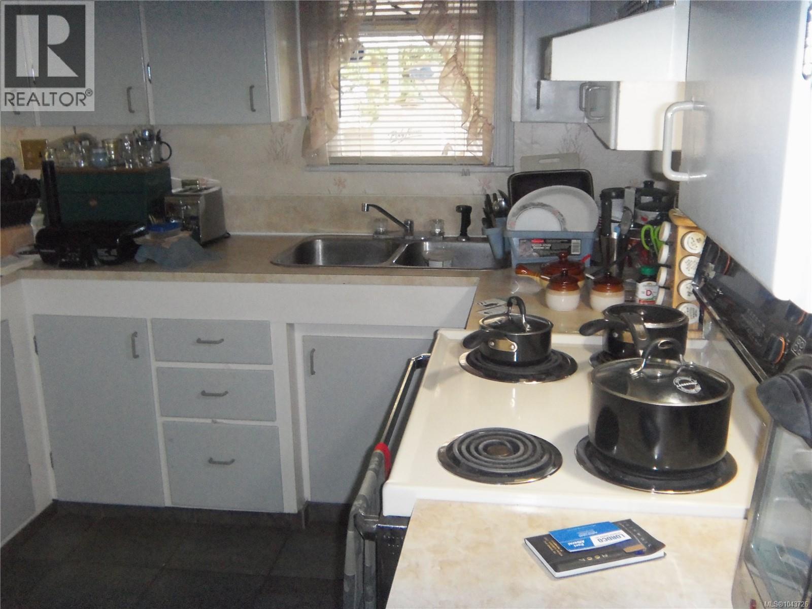 2684 5th Ave - 18