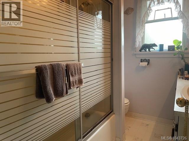 2684 5th Ave - 25