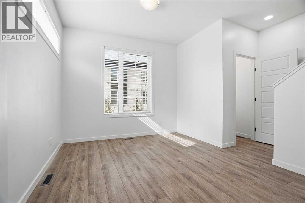 32 Walgrove Common SE - 19